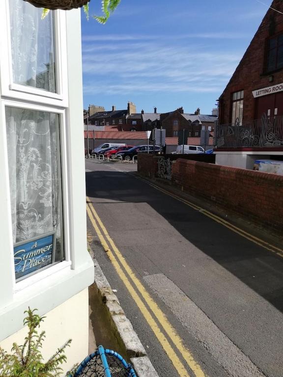 Appartamento A Summer Place - Spacious Maisonette, Central Whitby, Sleeps 4, Close To Amenities Esterno foto